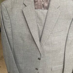 Jos A Banks Gray Men's Wool Suit 42R Ralph Lauren